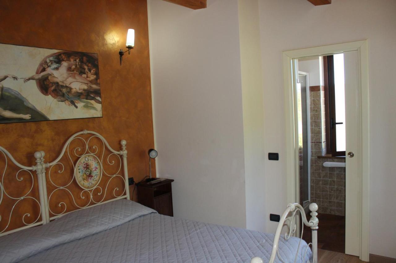 La Villa Guest House Capitignano Exterior foto